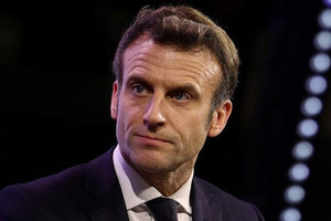 Tổng thống Pháp Emmanuel Macron lên tiếng về những video gây xôn xao mạng xã hội thời gian gần đây
