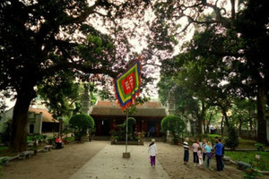 Cây cổ thụ hơn 700 năm tuổi ở ngôi đền linh thiêng bậc nhất Hà Nội, là một trong 'Thăng Long tứ trấn'