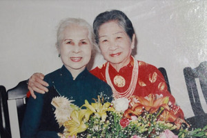 Nữ tình báo xinh đẹp nổi tiếng một thời, là nguyên mẫu của một nhân vật truyền hình đình đám, 70 tuổi vẫn được bác sĩ giàu có cầu hôn bằng cả căn biệt thự ở quận 3