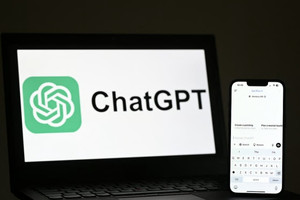 UAE phát miễn phí ChatGPT Plus cho toàn dân