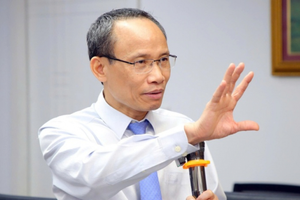 TS Cấn Văn Lực: 'Tư duy chính sách không chỉ nuôi lớn doanh nghiệp tư nhân, mà phải nâng họ thành doanh nghiệp dân tộc'