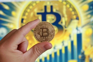 Vốn tổ chức đổ mạnh vào Bitcoin ETF của BlackRock: Điều gì đang xảy ra?