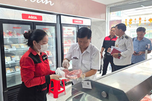 Tin mới vụ Công ty cổ phần C.P. Việt Nam bị tố bán heo, gà mắc bệnh