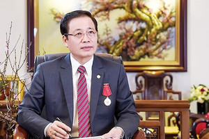 Đại gia U80 đứng sau 'gia tộc vàng' nổi tiếng Việt Nam Bảo Tín Minh Châu: Được công nhận là Nghệ nhân Quốc gia, kiếm tiền từ năm 11 tuổi