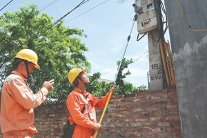 Quy định mới nhất về giá điện, cách tính các bậc: Tác động đến hàng chục triệu hộ dân trong mùa hè này