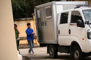Bắt tạm giam Trưởng ấp Nguyễn Đình Vỹ, 65 tuổi