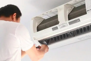 Giá điều hòa giảm chạm đáy, có mẫu chỉ còn 3 triệu đồng