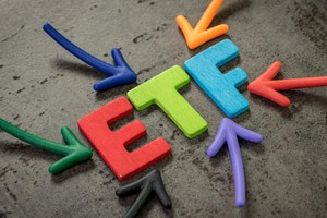 Cơ cấu ETF tháng 6/2025: 14 triệu cổ phiếu VIC bị bán ra, nhóm chứng khoán gồm VND, SSI, VIX được mua mạnh