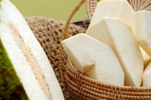 Ở Việt Nam bán mấy chục, sang Trung Quốc loại quả này lột xác thành đặc sản giá hơn 1 triệu đồng/quả