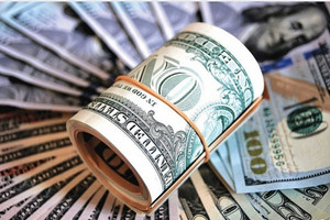 Tỷ giá USD hôm nay 3/6: Trung tâm tăng nhẹ, USD tự do quay đầu giảm