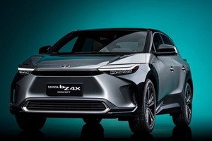 Mẫu SUV điện giá hơn tỷ của Toyota bất ngờ giảm còn gần 500 triệu