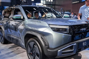 Tân binh SUV ‘gầm cao máy thoáng’, thiết kế hầm hố ‘âm thầm’ đến Việt Nam: Giá rất rẻ, hứa hẹn hút khách