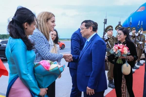 Thủ tướng Phạm Minh Chính bắt đầu thăm chính thức Estonia
