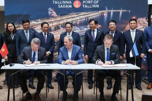 Doanh nghiệp hàng hải lớn nhất Việt Nam vừa ký thỏa thuận quan trọng với cảng biển hàng đầu vùng Baltic