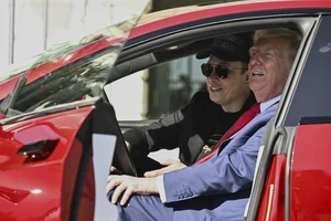 Người Nga châm biếm cuộc khẩu chiến giữa Tổng thống Trump và tỷ phú Elon Musk