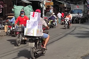 Kiểm định khí thải xe máy: Lo nguy cơ 'vỡ trận'