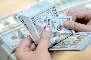 Người dân bán ngoại tệ ở đâu thì không bị phạt?