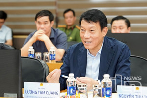 Bộ trưởng Bộ Công an đến làm việc tại đại bản doanh của Samsung Việt Nam
