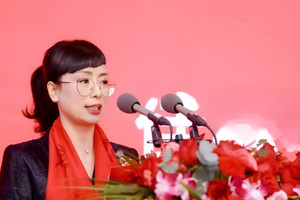 Nữ doanh nhân tỷ phú lừng danh bất ngờ 'ngã ngựa' giữa đỉnh cao