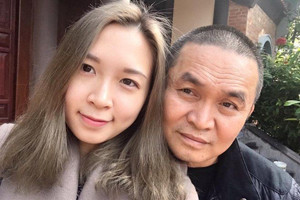 'Vua hài đất Bắc' Xuân Hinh chính thức đón cháu ngoại