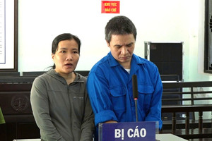 Tuyên phạt 2 vợ chồng bán hải sản 30 năm tù