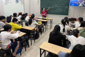 Không cấm giáo viên dạy thêm