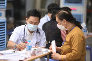Từ 1/7, khám chữa bệnh trái tuyến vẫn được thanh toán 100% bảo hiểm y tế