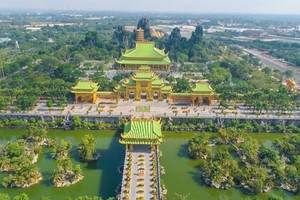 Sau Đại Nam của ông Dũng 'Lò vôi', siêu dự án thuộc Novaland (NVL) cũng miễn phí vé cho đối tượng sau