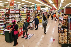 Mì ăn liền, trứng gà... thành xa xỉ phẩm tại nền kinh tế lớn thứ tư châu Á, người dân thắt lưng buộc bụng