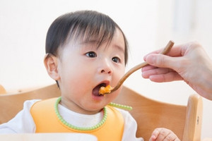 Dịch vụ nhà hàng ăn dặm phục vụ 'thượng đế không răng' bùng nổ tại nước láng giềng Việt Nam
