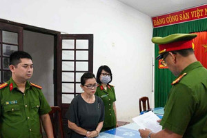 Khởi tố bà chủ sản xuất cà phê giả với thành phần chủ yếu đậu nành, phụ gia