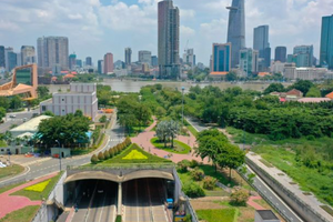 Cấm xe lưu thông qua hầm vượt sông đầu tiên của Việt Nam