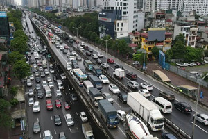 Hà Nội muốn trích 6,5% phí sử dụng đường bộ cao tốc để chi cho hoạt động dịch vụ