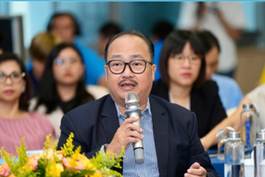 'Có lãnh đạo sàn từng nói với tôi, nếu thanh tra gắt quá, thì sàn của em chỉ còn lại 2% hàng thật'
