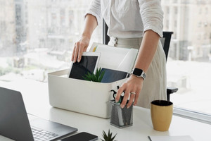 Toàn bộ phòng marketing của một công ty bị sa thải trên sóng livestream, nhân vật thay thế không xa lạ