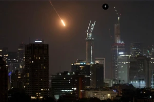 Mỹ giúp Israel đối phó với Iran như thế nào?