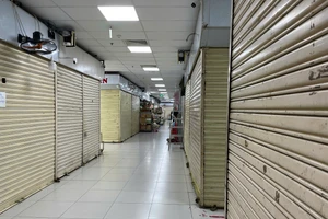 Mấu chốt quan trọng đằng sau việc tiểu thương đóng cửa hàng loạt