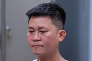 Bắt 'ông trùm' điều hành đường dây đánh bạc, cá độ hơn 2.000 tỷ đồng