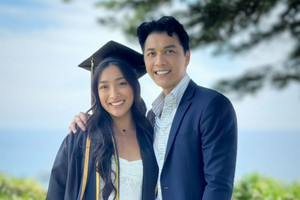 Chủ tịch ACB Trần Hùng Huy chia sẻ khoảnh khắc tự hào bên con gái trong ngày tốt nghiệp
