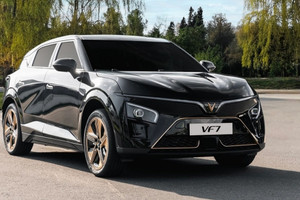 Lăn bánh hơn 10.000km, chủ xe VinFast VF 7 nói thẳng về cảm nhận thật khi lái và thái độ của người xung quanh
