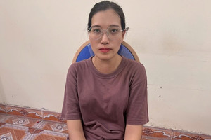 Bắt Nguyễn Thị Thoa sinh năm 1994, thu giữ 4 chỉ vàng loại 9999 cùng tiền mặt