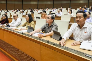 Quyết sách lịch sử: Chính quyền địa phương hai cấp
