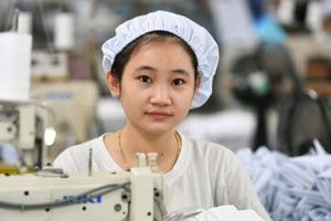 Đề xuất giảm giờ làm khu vực tư, tránh tư tưởng tỉnh này tỉnh kia ở khu vực công