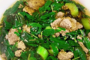 Bổ ngang thịt bò, loại rau dân dã nấu lên nhơn nhớt này rất giàu sắt: Bán đầy chợ Việt, giá rẻ chỉ vài nghìn đồng/mớ
