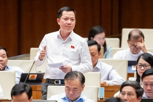 Công ty vỏn vẹn 4 nhân sự đề xuất bỏ 100 tỷ USD làm đường sắt tốc độ cao Bắc - Nam, đại biểu Quốc hội nói 'điều không tưởng'