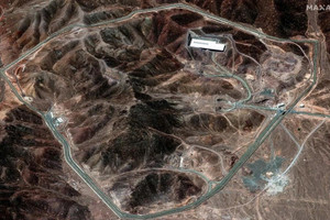 Thành trì hạt nhân ‘bất khả xâm phạm’ của Iran: 5 đường hầm sâu gần 100m dưới lòng đất, thách thức cả bom xuyên phá mạnh nhất của Mỹ