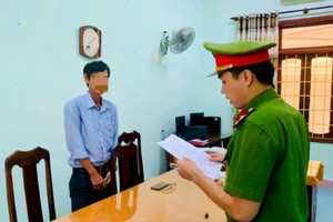 Khởi tố 2 giám đốc