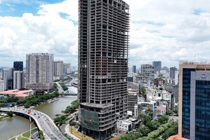 Tòa nhà chọc trời từng kỳ vọng cao thứ 3 Việt Nam: ‘Trơ xương’ sau gần 20 năm, tận dụng thành bãi giữ xe ‘bất đắc dĩ’