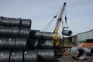 Mỹ, EU siết thuế CBPG: Sản lượng xuất khẩu thép quý II/2025 ước giảm 20%, một ông lớn có thể ‘bốc hơi’ 65% lãi