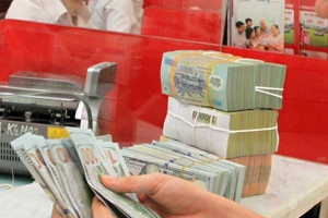 Đồng USD quốc tế lao dốc, vì sao tỷ giá ở Việt Nam vẫn leo thang?